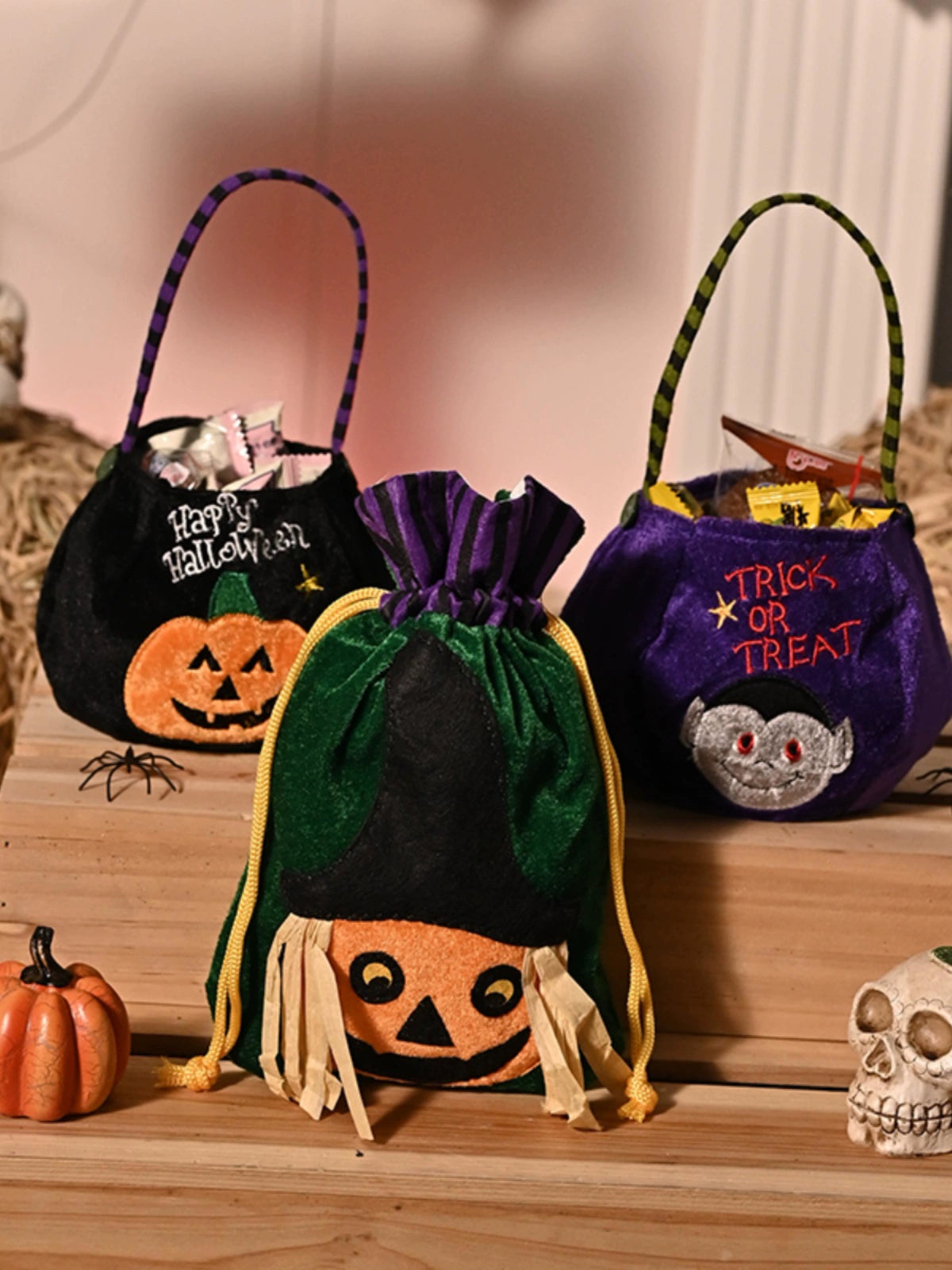 Halloween Kids’ Scene Layout Candy Bag – Flannel Trick-or-Treat Satchel 🎃🍬