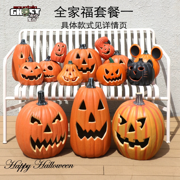 Cut Out Theme Park Outdoor Scene Layout Pumpkin Lamp